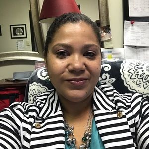 Meet your Posher, Latisha